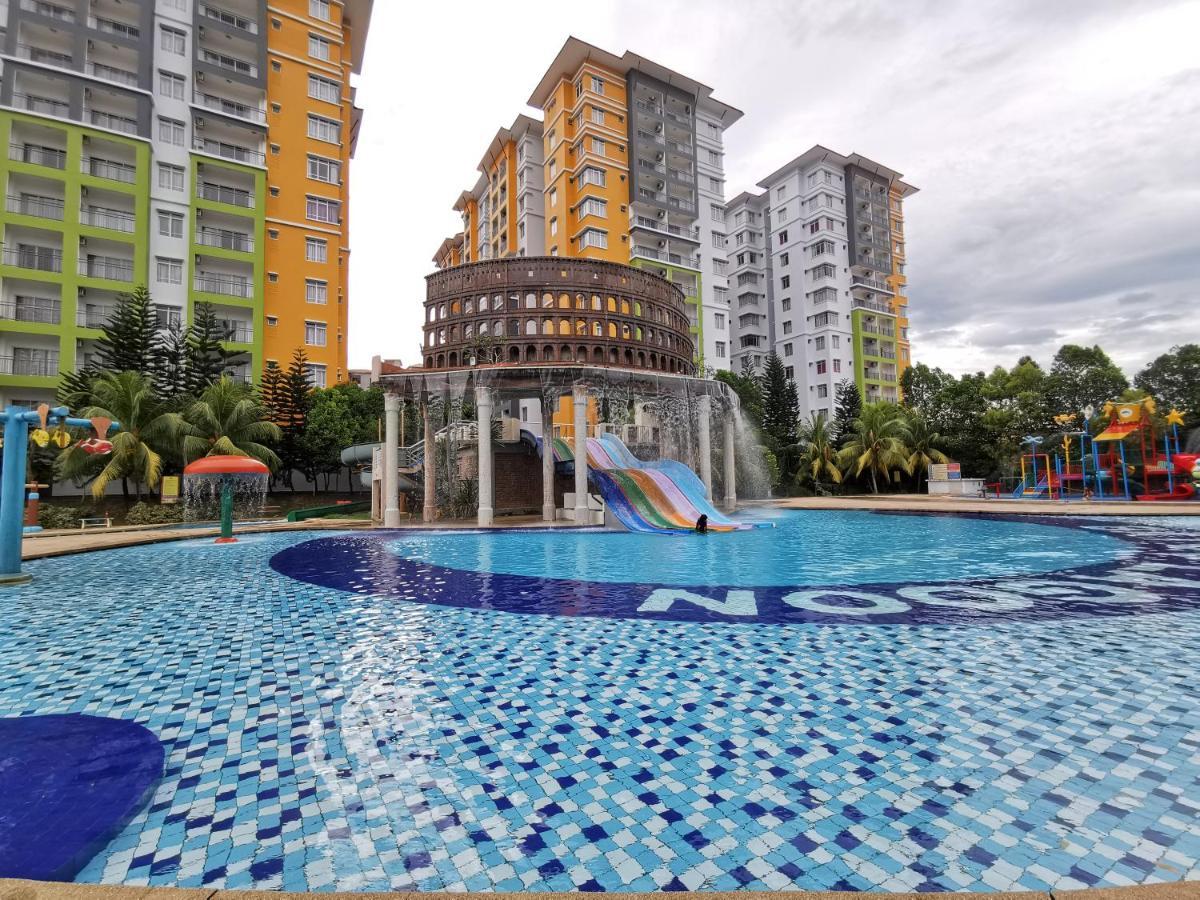 B - Lagoon Water Themepark Suite Melaka Town Екстериор снимка