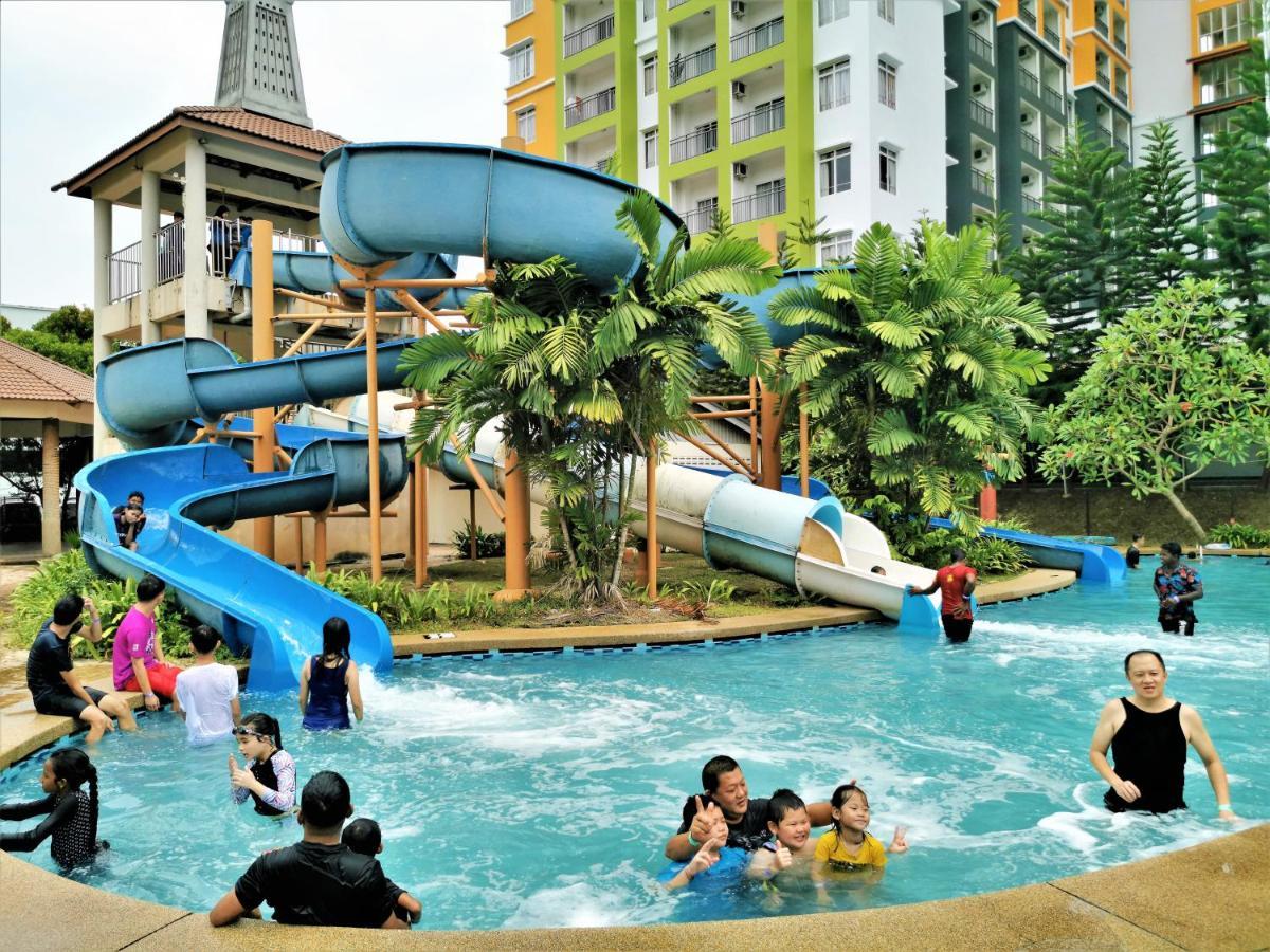 B - Lagoon Water Themepark Suite Melaka Town Екстериор снимка