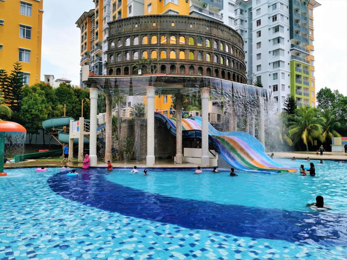B - Lagoon Water Themepark Suite Melaka Town Екстериор снимка