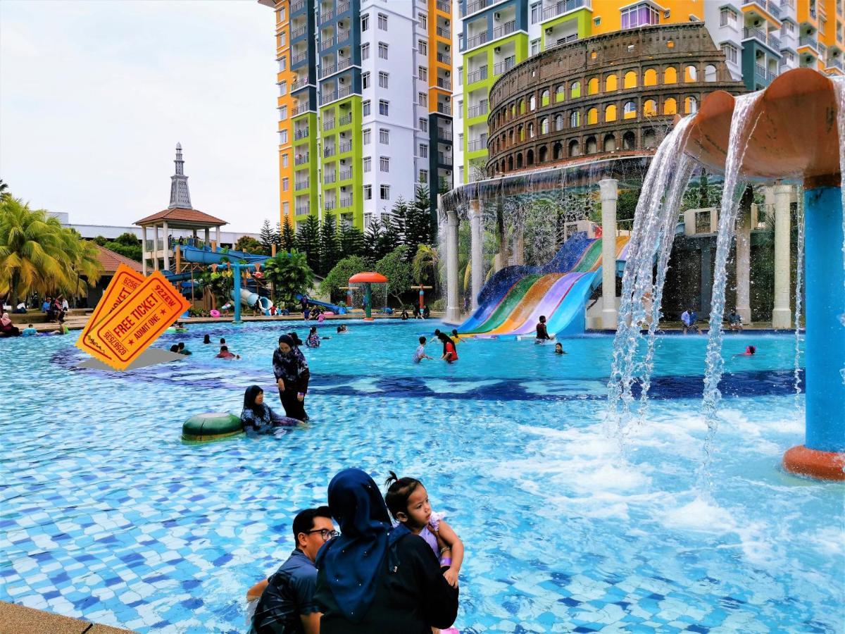 B - Lagoon Water Themepark Suite Melaka Town Екстериор снимка